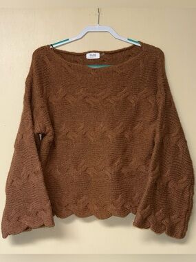 Bluivy Brown Cable-Knit Scoop Neck Sweater